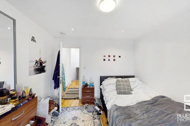 Room 5, 57, Elmfield Road, Balham photo 2
