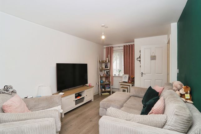 39, Heol Y Nant, Pontyclun photo 2
