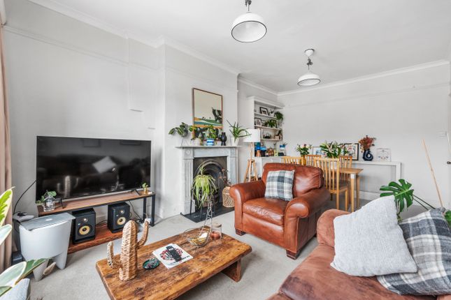 16d, North Villas, London photo 3