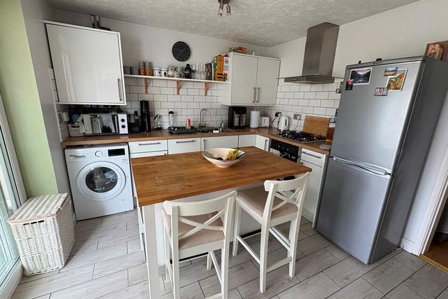 23, Moorhen Close, Walsall photo 4