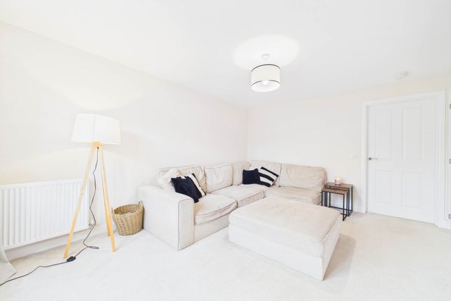 4, Cornflower Avenue, Glasgow photo 4