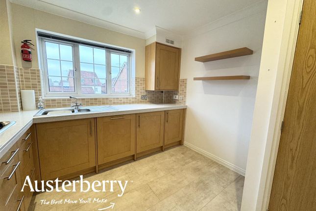 4, Chesterton Way, Crewe photo 5
