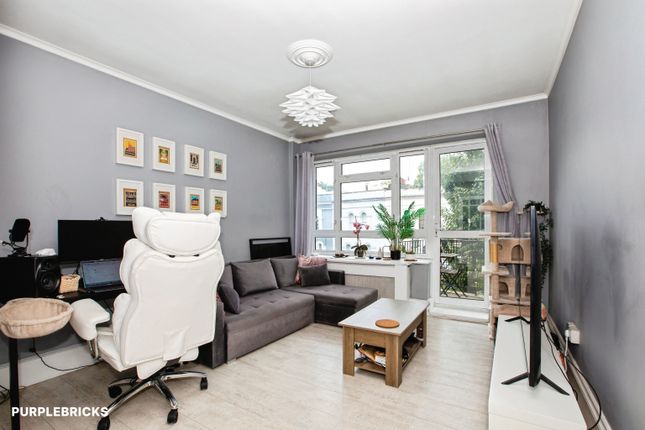 Flat 8/Adelaide House, Westbourne Grove, London photo 3