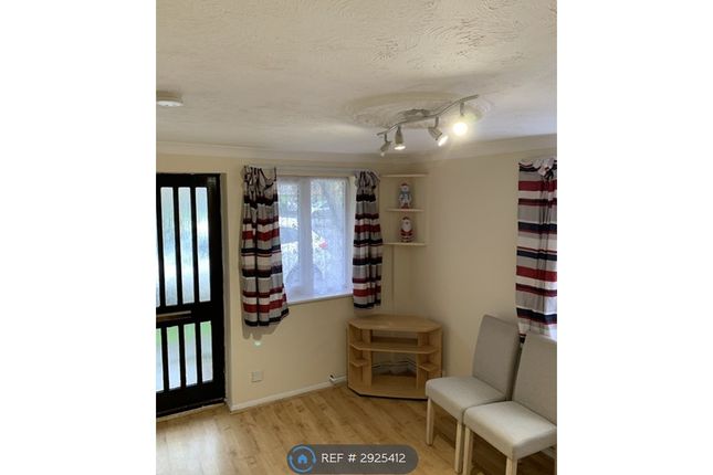 Chervil Close, Feltham photo 2