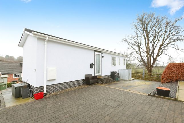 Thumbnail Mobile/park home for sale in Mill Lane, Meadowbank, Winsford
