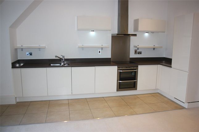 Flat to rent in Royal Apartments, Perpetual House, Station Road, Henley-On-Thames, Oxfordshire