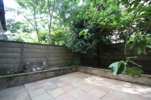 2-bed flat on Garden Flat 393, Archway Road, London, £399,950