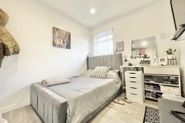 Bedroom.Jpeg