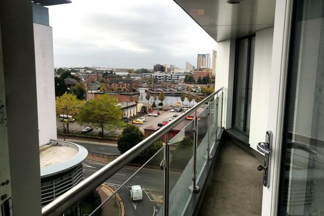 Apt 501, The Exchange, Salford photo 2