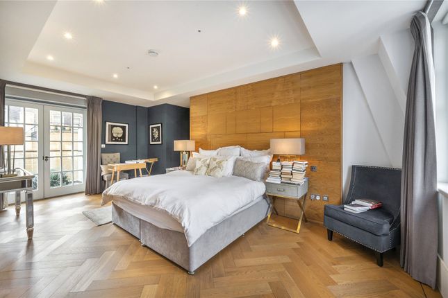 Flat for sale in Bedford Street, Charing Cross