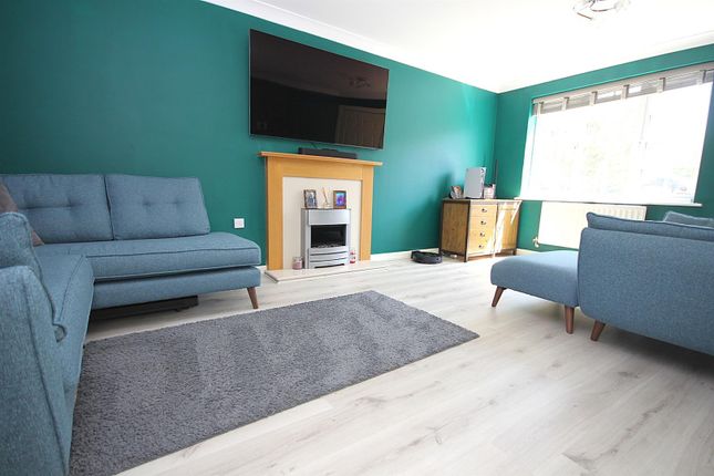87, Thyme Avenue, Fareham photo 3