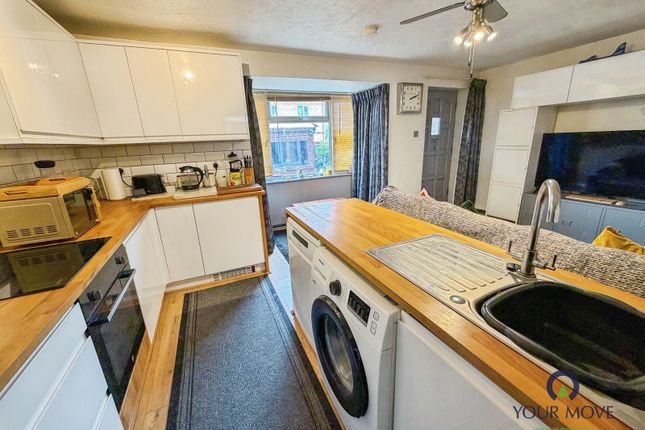 130, Frobisher Road, Erith photo 3