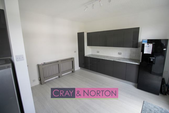 Terraced house for sale in Estcourt Road, South Norwood