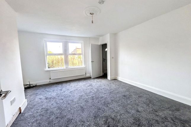 12, Neville Square, Morpeth photo 2