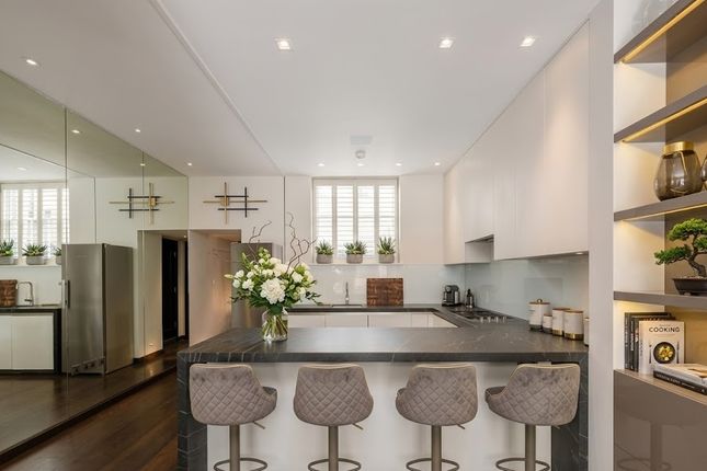 Pavilion Road, Pavilion Road, London photo 3