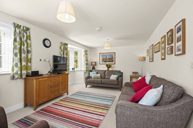 10, Clock Meadow, Daventry photo 4
