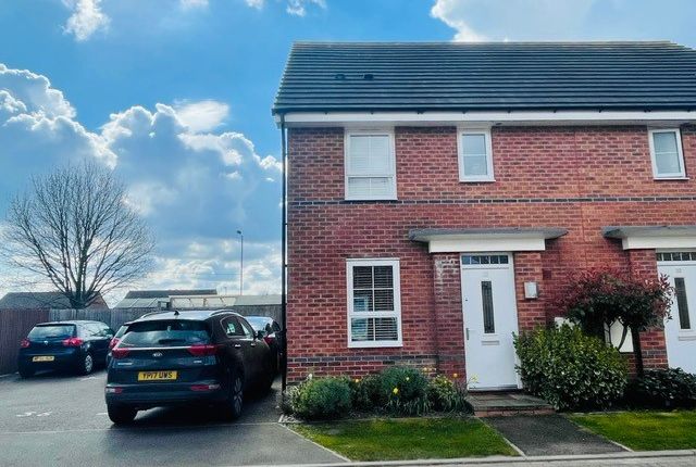 Thumbnail Semi-detached house to rent in Popert Drive, Worcester