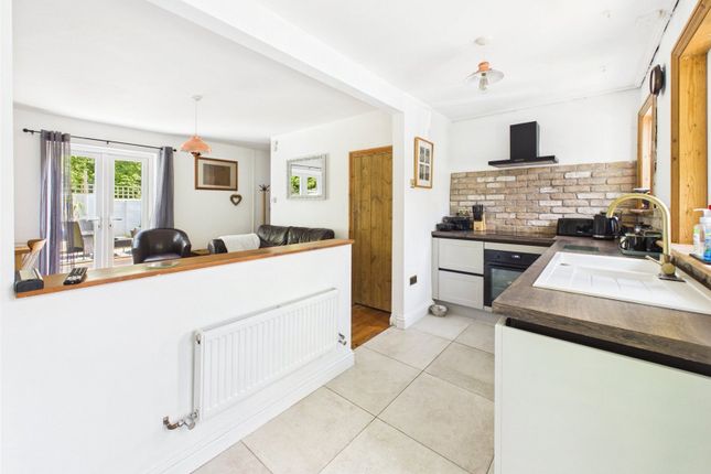 5, Howells Cottages, Stratton photo 2