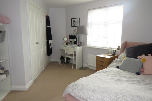 22, Hercules Road, CALNE photo 4