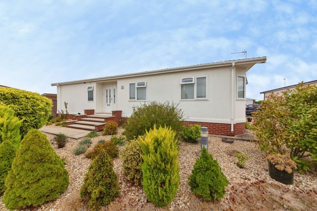 2-bed caravan on 101, Marina View, Lincoln, £130,000