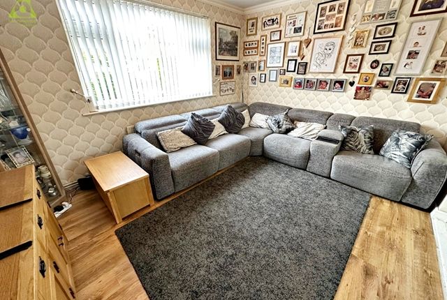 55, Windermere Road Greater Manchester, Farnworth photo 2