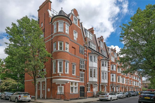 14, 7, Sloane Court West, London photo 3