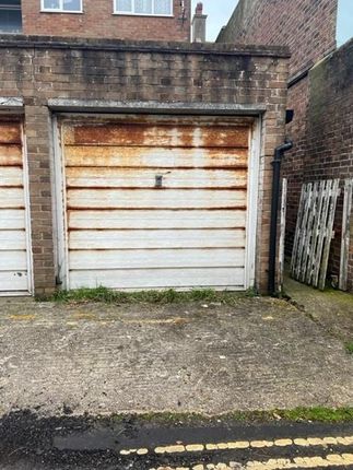 Parking/garage to rent in Market Street, Bognor Regis