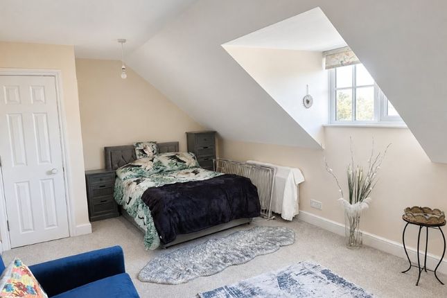 18a, Wadhurst photo 3