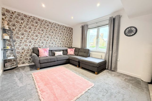 Flat 4, 61 Kerse Lane, Falkirk, FK1 1RX photo 3