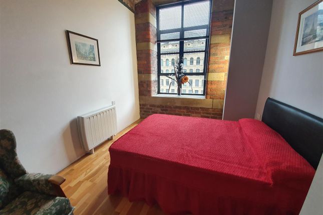 Apt 328 Silk Warehouse, Lilycroft Road, Bradford photo 2