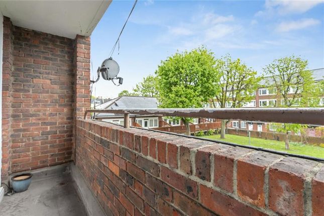 Maisonette for sale in Hindrey Road, London