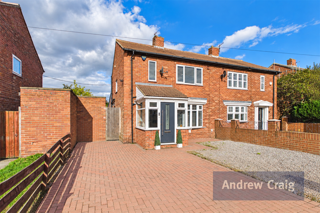 27 Ewart Crescent, South Shields photo 4