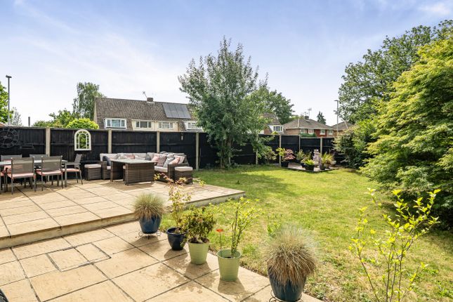23, Fairwater Drive, Reading photo 4