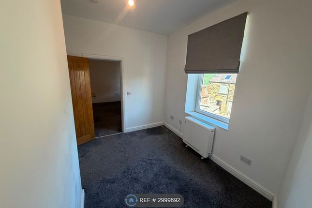 Flat, Dodworth Road, Barnsley photo 5