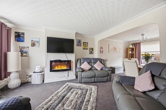 56, Merkland Drive, Glasgow photo 4