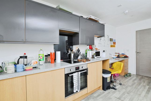 Flat 2, 5, Marvell Lane, Plymouth photo 3