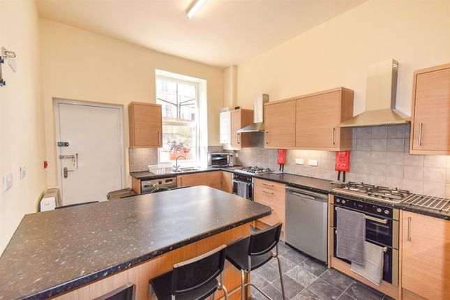 Room 3, 14 Commercial Street, Shipley photo 5