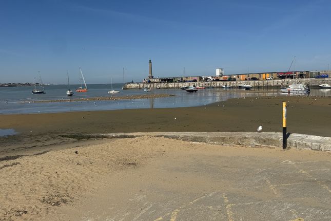 8, Fort Hill, Margate photo 2