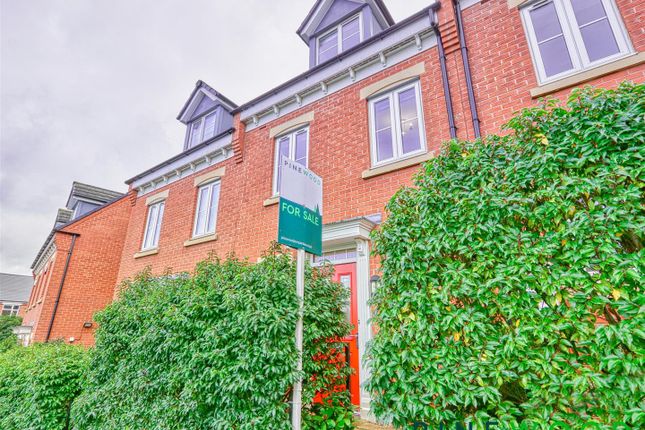 Thumbnail Town house for sale in Rugby Drive, Stonegravels, Chesterfield, Derbyshire