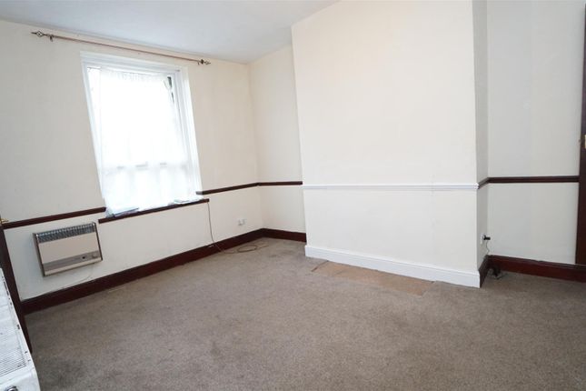 Higher Intake Road, Bradford photo 3