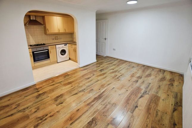 1, Heron Quay, Bedford photo 4
