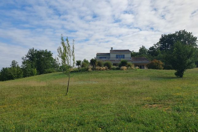 Thumbnail Villa for sale in Serres Et Montguyard, Aquitaine, 24500, France