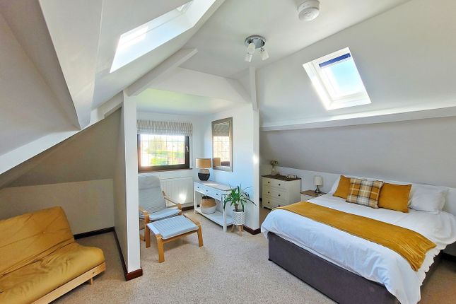 Maesllan, West Road, Porthcawl photo 3