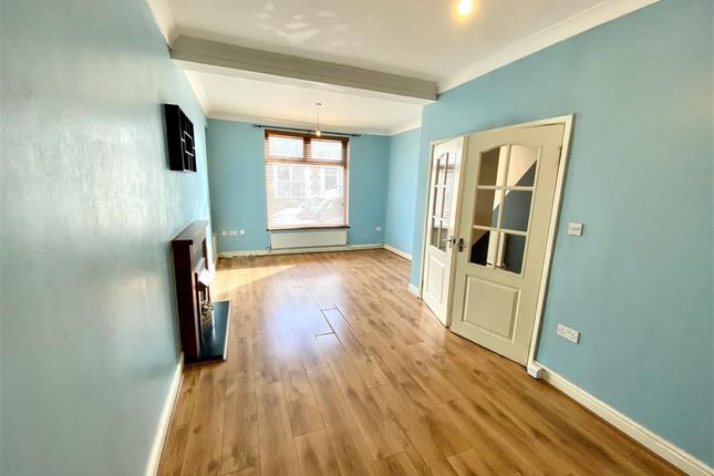 24, MOUNTAIN ASH photo 3