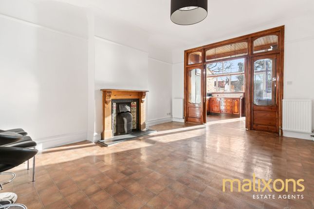 20 Wavertree Road, London photo 3