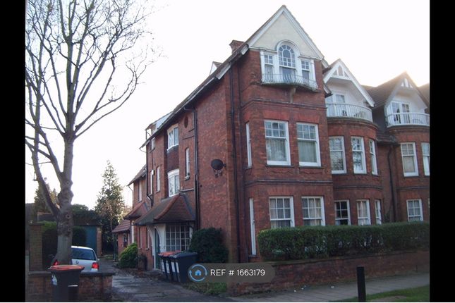 Thumbnail Room to rent in Park Avenue, Bedford