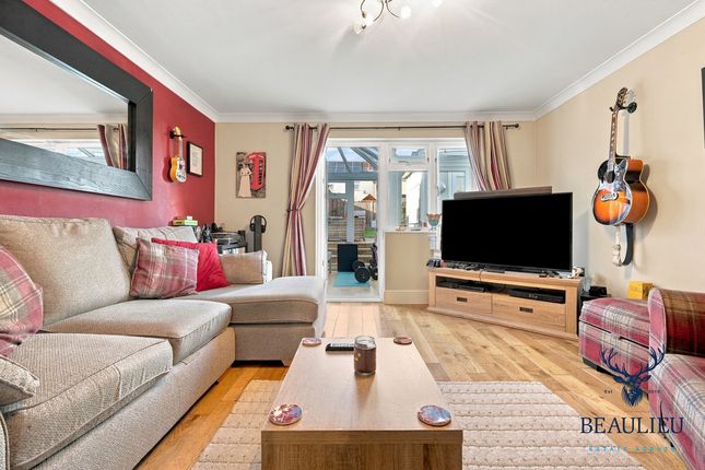 10, Catherines Close, Chelmsford photo 3