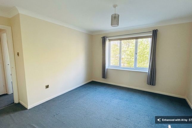 4 Cowley Close, Southampton photo 4