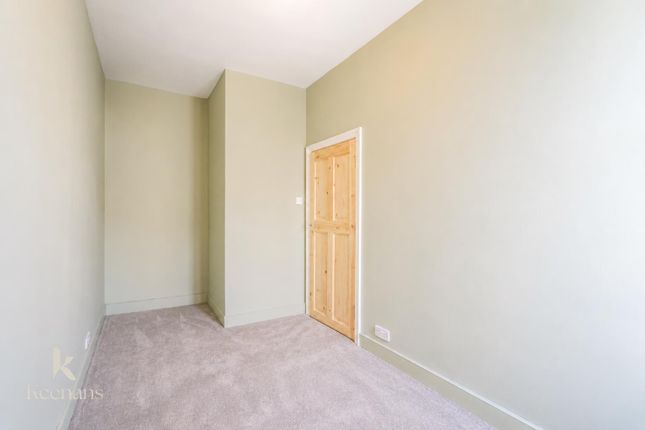 10, Rifle Street, Rossendale photo 5