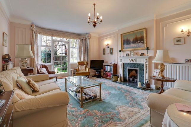 31 Palace Road, East Molesey photo 2
